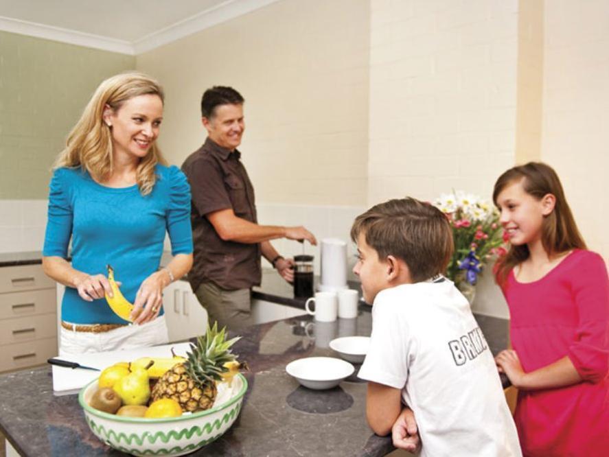 Oxley Court Serviced Apartments Camberra Exterior foto